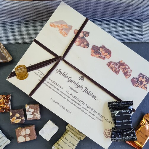 Ассорти турронов 5 видов в деревянной коробке  (арт. PRTU10)