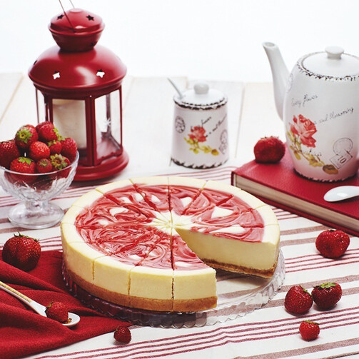 Чизкейк New - York с клубникой суфле творожное 