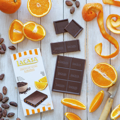 Темный шоколад с засахаренной апельсиновой цедрой 100г  (арт. LAC1507ЕХ)