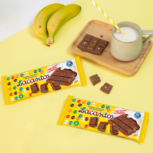 Молочный шоколад с драже из молочного шоколада в сахарной глазури 100 гр  (арт. LAC123104)