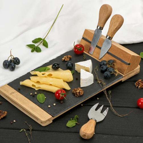 Набор для сыра из бамбука и сланца 