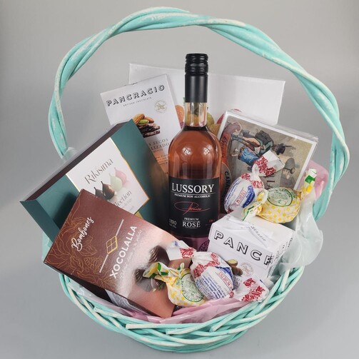 Подарочная корзина сладостей "Гурманский сет"  (арт. RKМ-4)