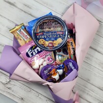 Букет из сладостей для девочки