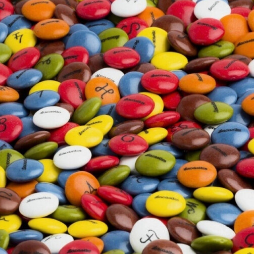 Драже из молочного шоколада в сахарной глазури, карандаши + планшет 5*20 гр.  (арт. LAC058900)