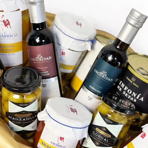 Подарочные корзины деликатесов премиум "Совершенство"  (арт. RKK-018)