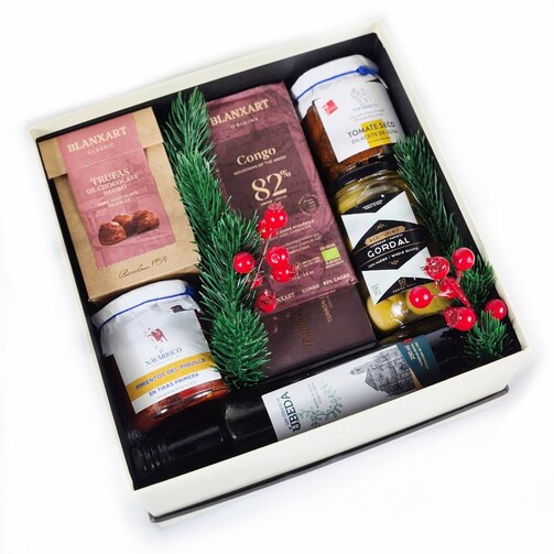 Новогодний набор с продуктами "Праздничный вечер"  (арт. RKM-226)