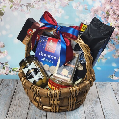 Подарочная корзина продуктовая "Восторг вкуса"  (арт. RKM-102)