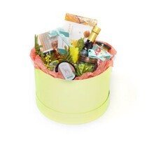 Подарочная продуктовая корзина для женщин "Забота и вдохновение"