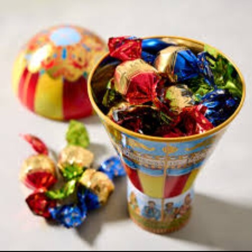 Воздушный шар с шоколадными трюфелями (метал. коробка)  (арт. SKU389)