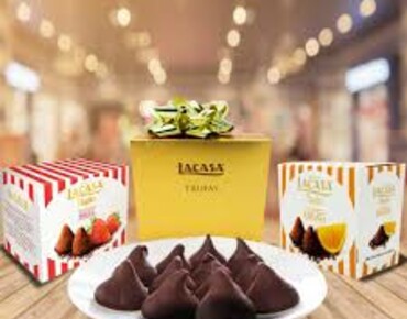 Дегустация трюфельных конфет с апельсином LACASA.