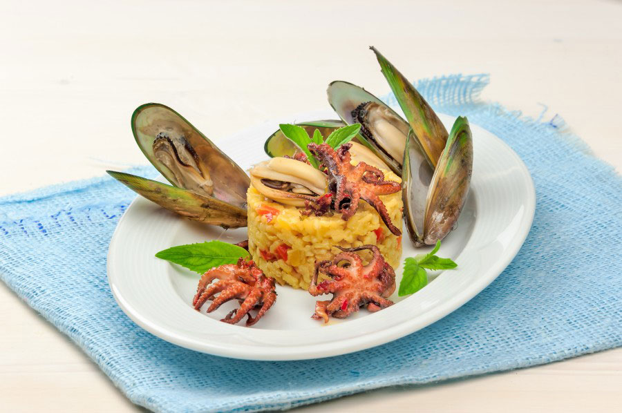 Ризотто с моллюсками, ананасом и мятой